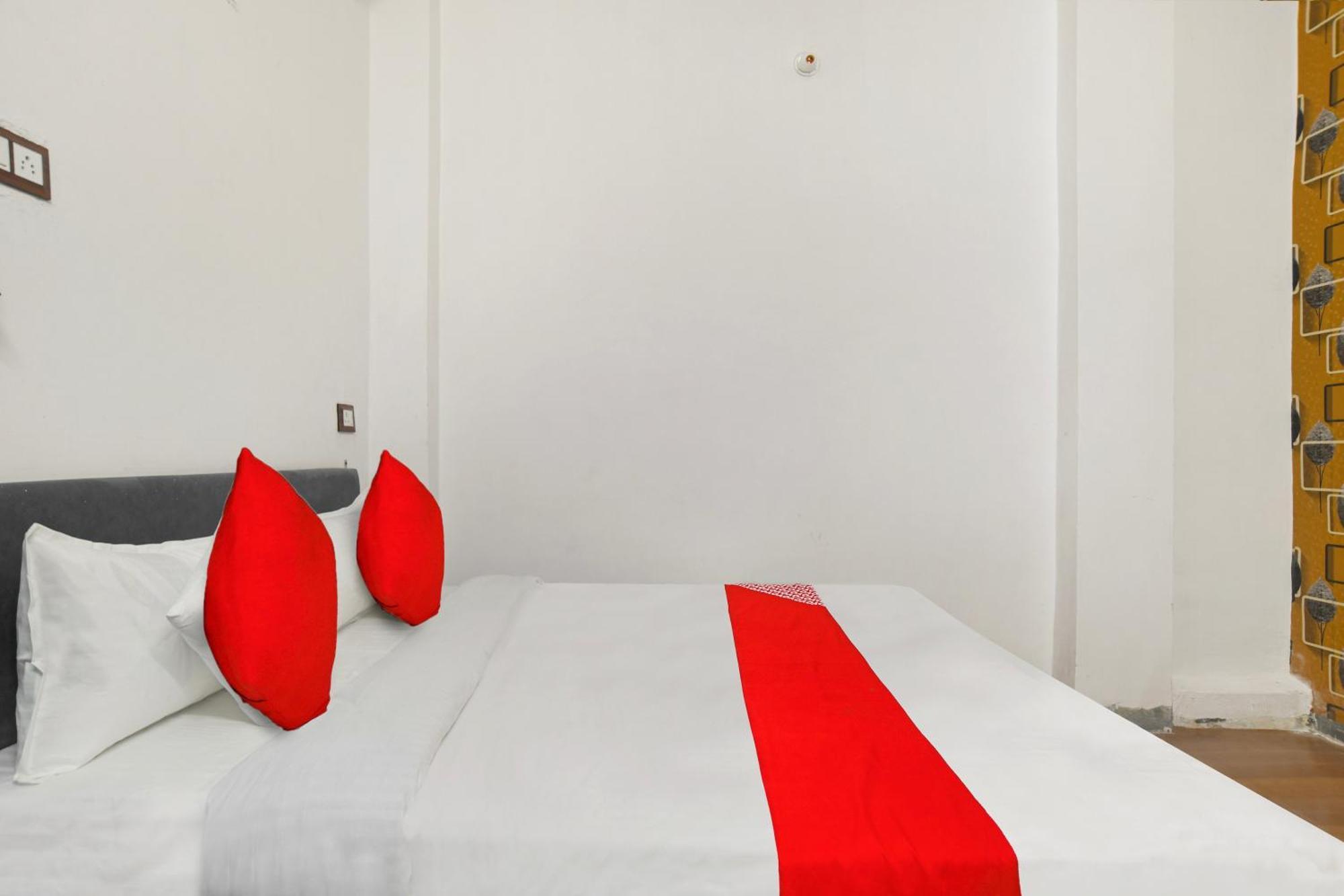 Oyo Flagship Hotel Shree United Indore Luaran gambar